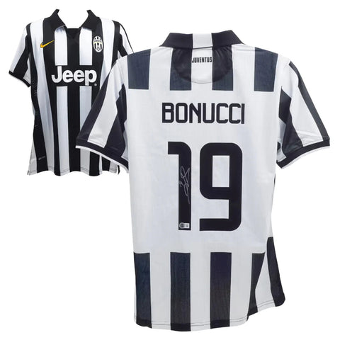 Leonardo Bonucci Signed Juventus FC Soccer Jersey #19 with Beckett Witness