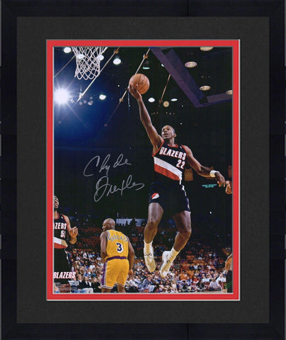 FRMD Clyde Drexler Portland Trail Blazers Signed 16x20 Lay Up vs. Lakers Photo