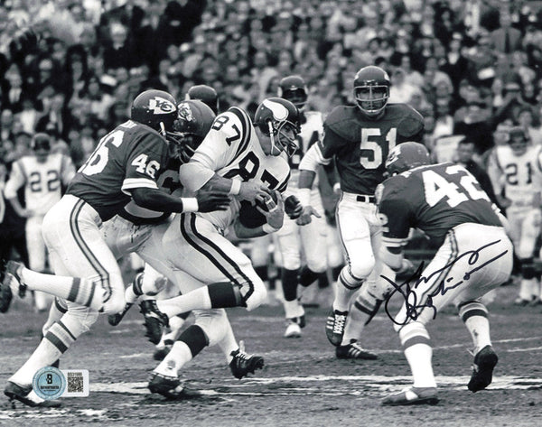 Johnny Robinson Autographed 8x10 Photo Kansas City Chiefs Beckett QR #BS31986