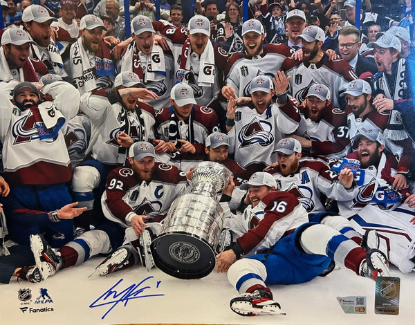 Cale Makar Autographed 11x14 Team Photo 2022 Stanley Cup Champs Fanatics COA