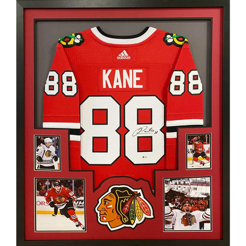 Patrick Kane Autographed Signed Framed Chicago Blackhawks Jersey BECKETT