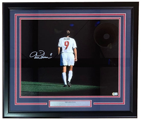 Mia Hamm Signed Framed 16x20 USA Womens Soccer Photo BAS ITP