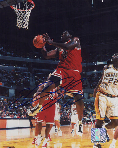 Eddy Curry Signed Chicago Bulls Action vs Pacers 8x10 Photo - (SS COA)