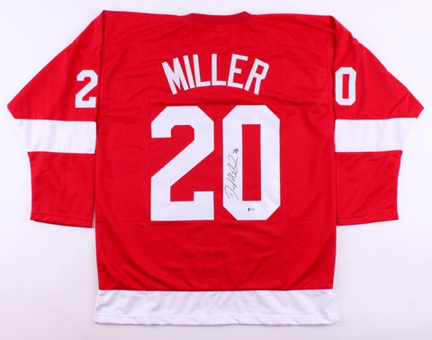 Drew Miller Signed Red Wings Jersey (Beckett) Playing career 2006-present