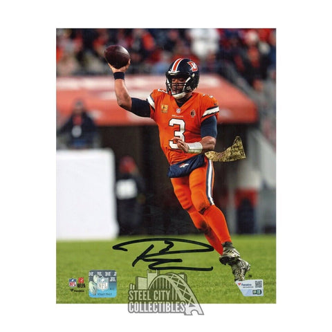 Russell Wilson Autographed Denver 8x10 Football Photo - Fanatics (Throwing)