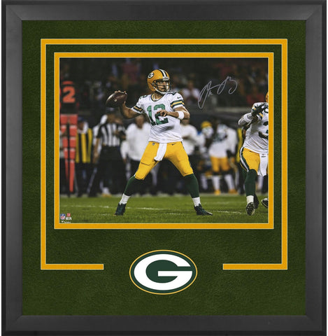 Autographed Aaron Rodgers Packers 16x20 Photo Item#12872321 COA