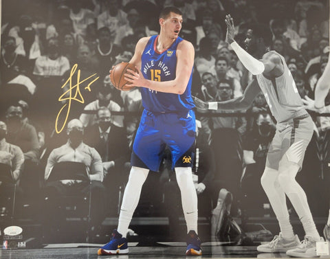 NIKOLA JOKIC SIGNED AUTOGRAPHED DENVER NUGGETS 16X20 PHOTO JSA STICKER