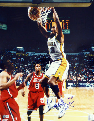 Antonio Davis Autographed 16x20 Photo Indiana Pacers Beckett BAS QR #BH041855