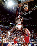 SHAWN KEMP AUTOGRAPHED 8X10 PHOTO SUPERSONICS DUNK VS. BULLS MCS 202440