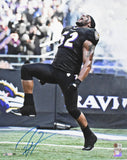 Ray Lewis Autographed Baltimore Ravens 16x20 Yell Photo - Beckett W Hologram
