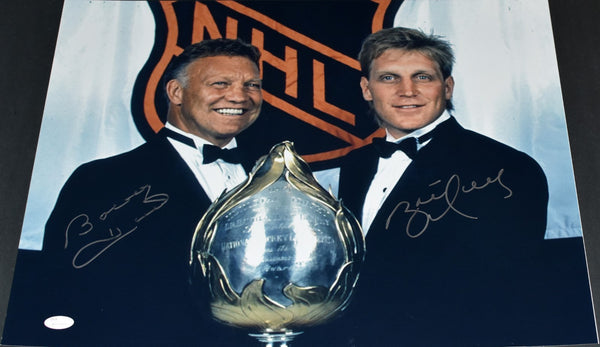 BOBBY & BRETT HULL AUTOGRAPHED NHL BLACKHAWKS BLUES STARS 16x20 PHOTO JSA