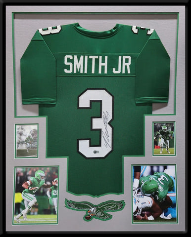 FRAMED PHILADELPHIA EAGLES NOLAN SMITH JR AUTOGRAPHED SIGNED JERSEY BECKETT HOLO
