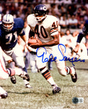 GALE SAYERS AUTOGRAPHED 8X10 PHOTO CHICAGO BEARS BECKETT BAS QR STOCK #230671