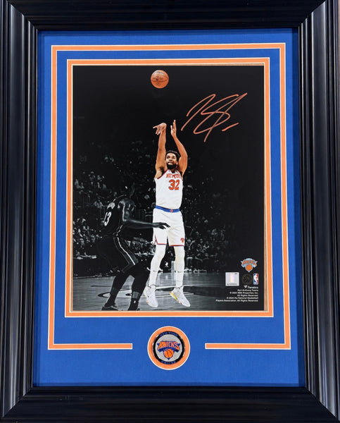 Karl Anthony Towns Signed 11x14 Framed Photo w/Coin Auto Fanatics COA NY Knicks