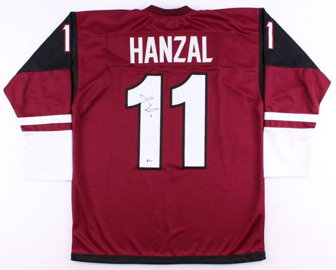 Martin Hanzal Signed Coyotes Jersey (Beckett) 17th Overall pick 2005 NHL Draft