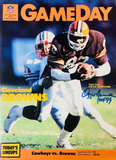 Ozzie Newsome Autographed 1985 Gameday Magazine HOF Beckett 38082