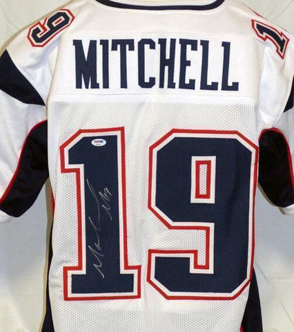 Malcolm Mitchell Signed New England Patriots Jersey (PSA COA)Super Bowl LI Champ