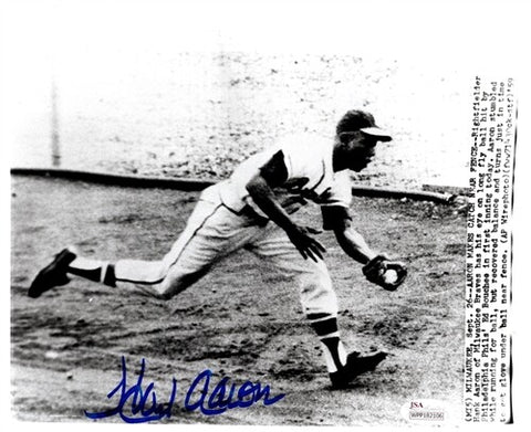Milw Braves Henry HANK AARON Signed 8x10 Photo #12 AUTO HOF, MVP, WS CHMP - JSA