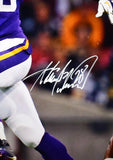 Adrian Peterson Autographed Minnesota Vikings 16x20 Run Photo-Beckett W Hologram
