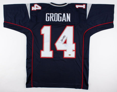 Steve Grogan Signed Patriots Jersey (MAB Hologram) Super Bowl XX Quarterback