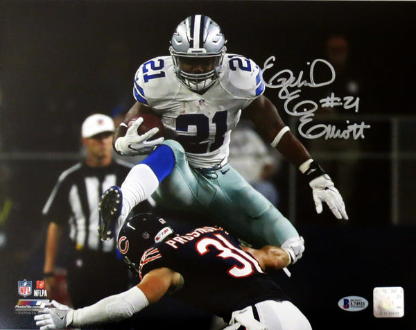 Ezekiel Elliott Autographed Dallas Cowboys 11x14 Photo Beckett Witnessed