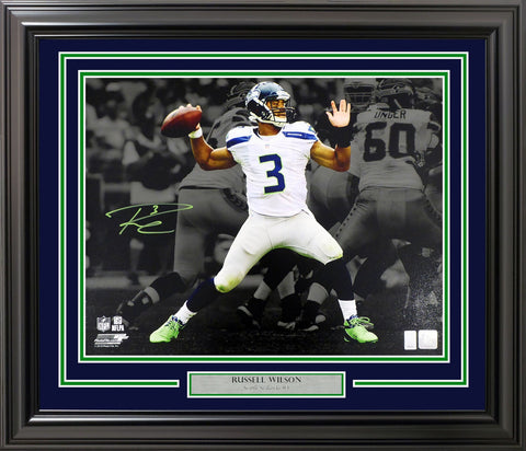 RUSSELL WILSON AUTOGRAPHED FRAMED 16X20 PHOTO SEAHAWKS 1ST GAME RW 200372