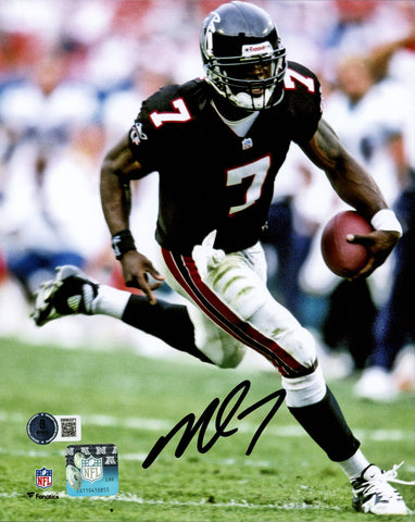 MICHAEL VICK AUTOGRAPHED 8X10 PHOTO ATLANTA FALCONS BECKETT BAS WITNESS 243620