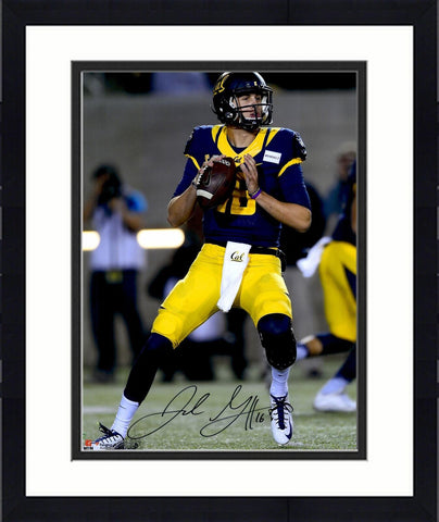 Framed Jared Goff Cal Bears Autographed 16" x 20" Blue Pass Photograph