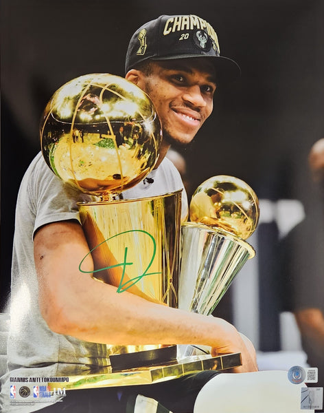 Milw Bucks 2021 NBA Champ GIANNIS ANTETOKOUNMPO Signed 11x14 Photo #2 AUTO - BAS