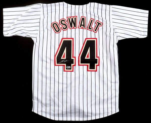 Roy Oswalt Signed Houston Astros Jersey (Beckett) 2005 NLCS MVP & World Series