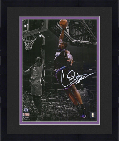 FRMD Chris Webber Sacramento Kings Signed 11x14 Dunk vs. Lakers Spotlight Photo