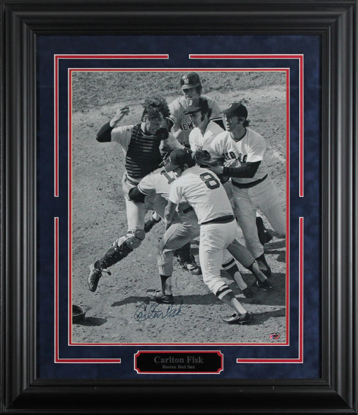 Red Sox Carlton Fisk Authentic Signed 16x20 Framed Photo BAS #AG010135