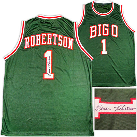 MILWAUKEE BUCKS OSCAR ROBERTSON AUTOGRAPHED GREEN JERSEY JSA STOCK #237066
