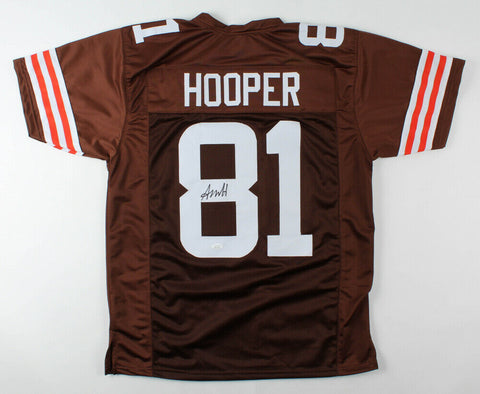 Austin Hooper Signed Cleveland Browns Jersey (JSA COA) 2016 3rd Rd Draft Pick TE