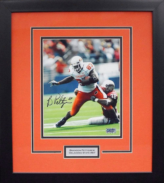 BRANDON PETTIGREW AUTOGRAPHED OKLAHOMA STATE COWBOYS 8x10 FRAMED PHOTO COA