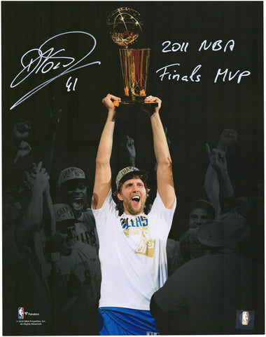 Dirk Nowitzki Dallas Mavericks Signed 11x14 2011 Finals Spotlightht Photo w/Ins