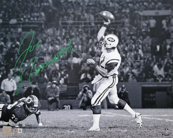 Joe Namath Autographed New York Jets 16x20 Photo Beckett Witnessed