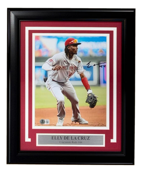 Elly De La Cruz Signed Framed 8x10 Cincinnati Reds Fielding Photo BAS