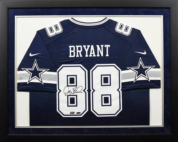 DEZ BRYANT AUTOGRAPHED DALLAS COWBOYS #88 NAVY NIKE FRAMED JERSEY PANINI