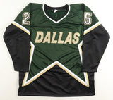 Joe Nieuwendyk Signed Dallas Stars Jersey Inscribed "Conn Smythe" (Beckett)