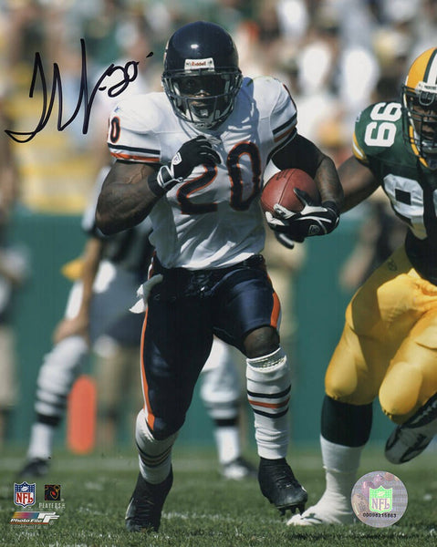Thomas Jones Signed Bears White Jersey Action vs Packers 8x10 Photo - (SS COA)