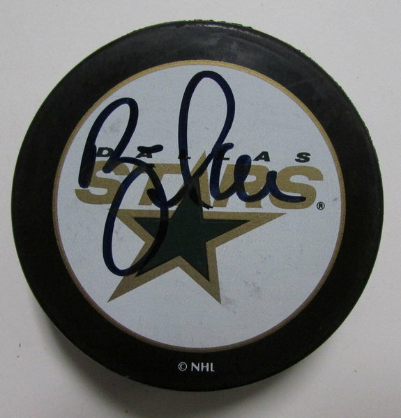 Brett Hull Dallas Stars Autographed/Signed Stars Logo Puck 144372