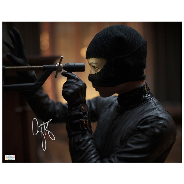 Zoe Kravitz Autographed 2022 The Batman Cat Burguler 11x14 Scene Photo