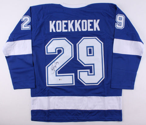 Slater Koekkoek Signed Lightning Jersey (Beckett) NHL Playing Career 2014-2022