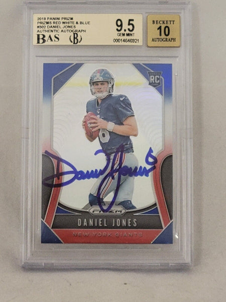 Daniel Jones Giants Signed 2019 Panini Prizm RWB #302 Rookie Card BGS 9.5 / 10