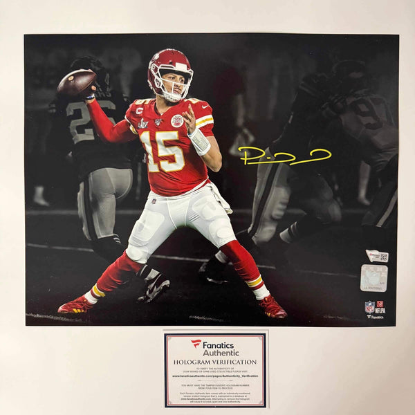Autographed/Signed Patrick Mahomes Kansas City Chiefs 11x14 Photo Fanatics COA