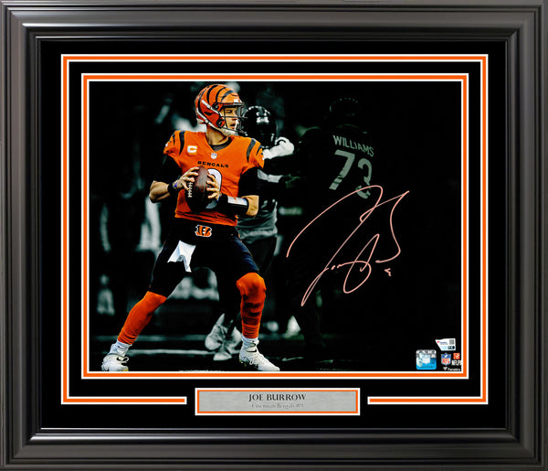 JOE BURROW AUTOGRAPHED SIGNED FRAMED 16X20 PHOTO BENGALS FANATICS HOLO 233878
