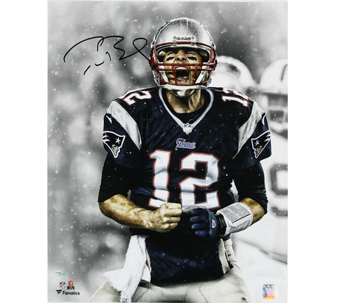 Tom Brady Signed New England Patriots Unframed 16x20 NFL Photo - Screaming