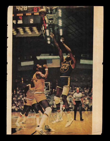 Nate Thurmond Autographed 8x11 Magazine Photo Golden State Warriors SKU #237863