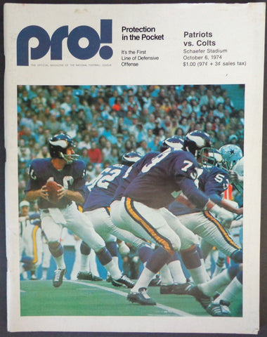 PRO! 1974 NFL Program New England Patriots vs. Baltimore Colts 177678